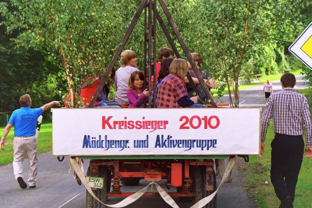 sonntag_umzug_kirmes_2010_151_20160830_1471662733