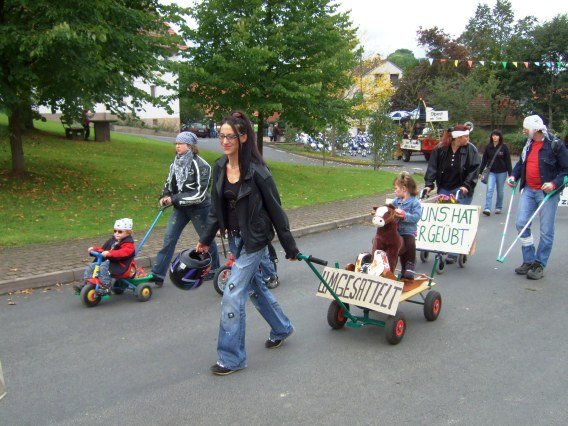 sonntag_umzug_kirmes_2010_193_20160830_1254879401