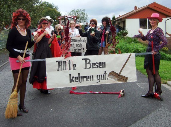 sonntag_umzug_kirmes_2010_223_20160830_1173824866