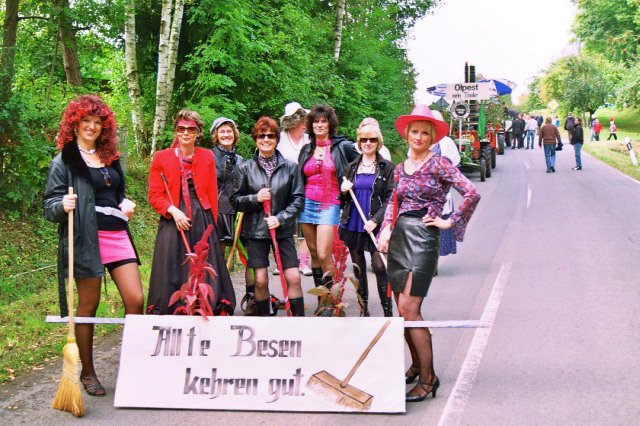 sonntag_umzug_kirmes_2010_63_20160830_1035278742