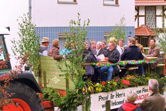 sonntag_umzug_kirmes_2010_94_20160830_1085455614